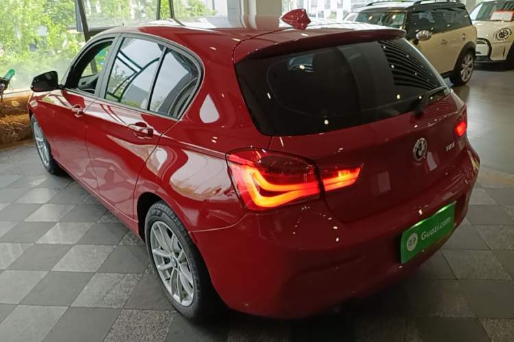 Used BMW 1 Series 2018 118i Leading Model Rear Left 45 Deg