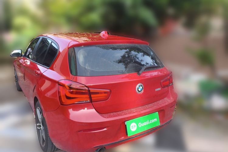 Used BMW 1 Series 2018 118i Sport Design Package Rear Left 45 Deg