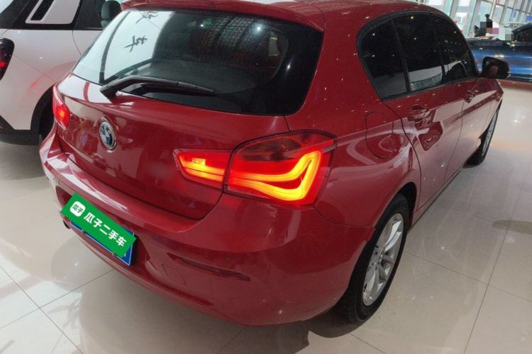 Used BMW 1 Series 2018 118i Leading Model Rear Right 45 Deg