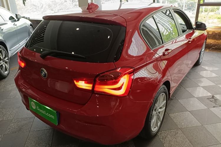 Used BMW 1 Series 2018 118i Leading Model Rear Right 45 Deg