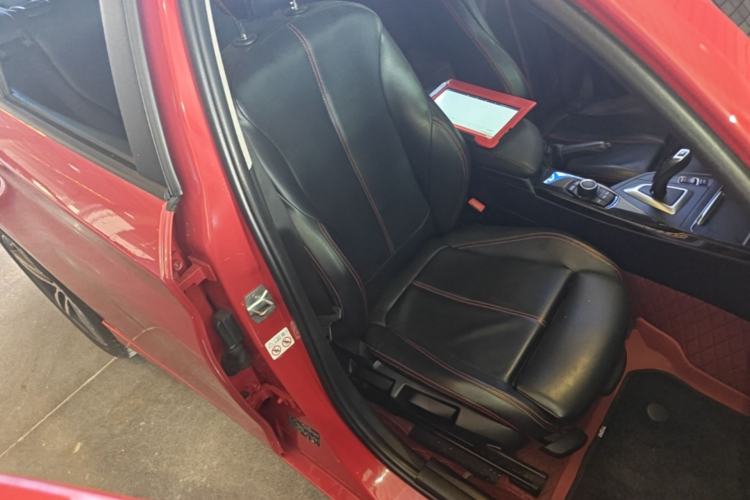 Used BMW 1 Series 2018 118i Sport Design Package Right Front Seat