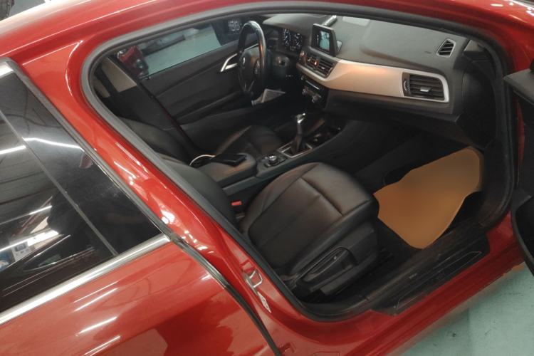 Used BMW 1 Series 2018 Revised 118i Fashion Edition Right Front Seat