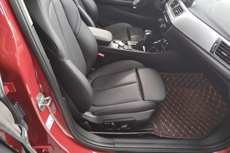 Used BMW 1 Series 2018 120i Design Package Model Right Front Seat