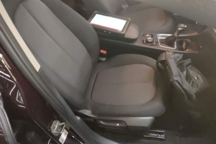 Used BMW 1 Series 2018 118i Fashion Model Right Front Seat