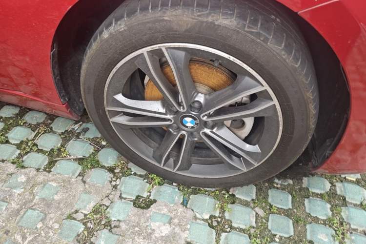Used BMW 1 Series 2018 118i Sport Edition Right Front Wheel Hub