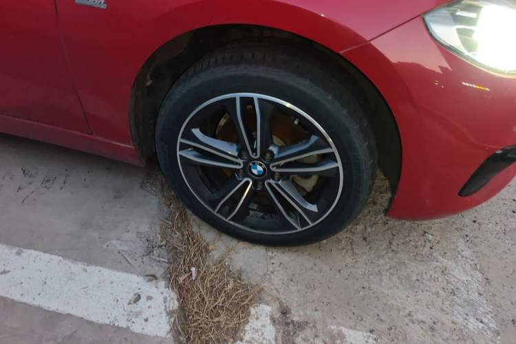 Used BMW 1 Series 2018 118i Sport Edition Right Front Wheel Hub