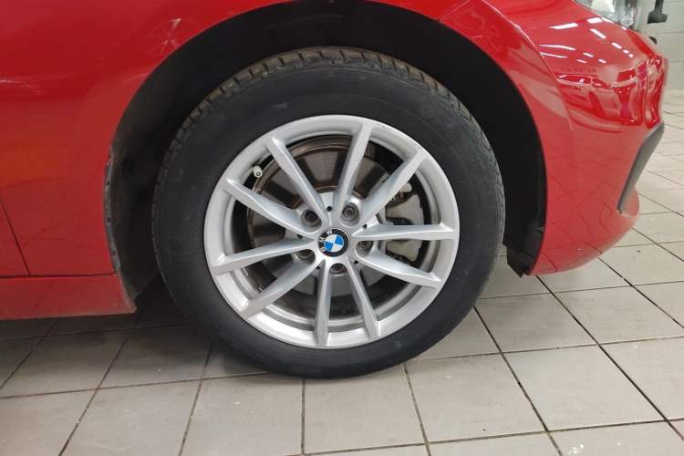 Used BMW 1 Series 2018 118i Fashion Model Right Front Wheel Hub