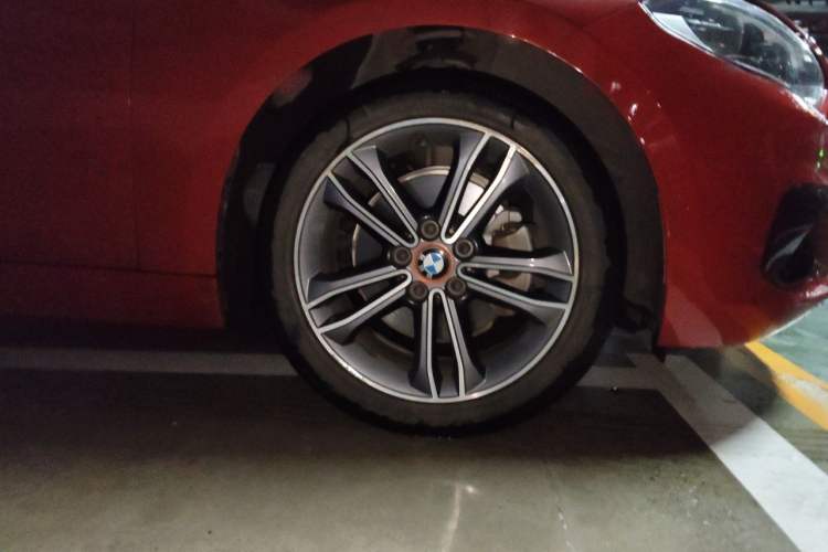 Used BMW 1 Series 2018 118i Sport Edition Right Front Wheel Hub