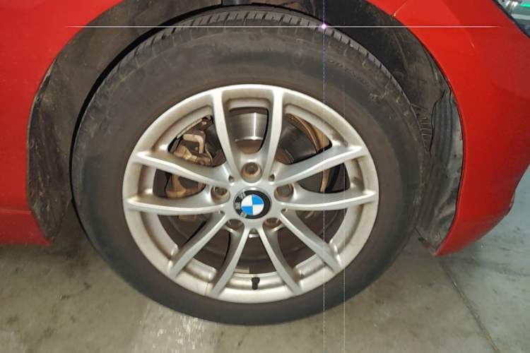 Used BMW 1 Series 2018 118i Leading Model Right Front Wheel Hub