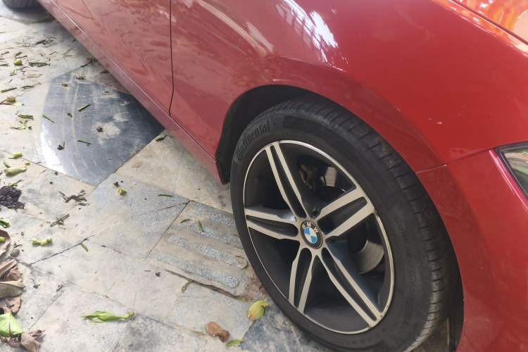 Used BMW 1 Series 2018 118i Sport Design Package Right Front Wheel Hub