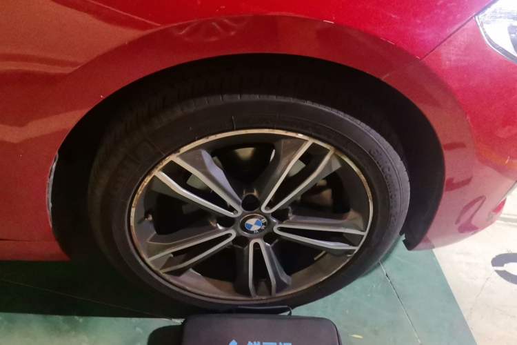 Used BMW 1 Series 2018 Facelifted 118i Sport Edition Right Front Wheel Hub
