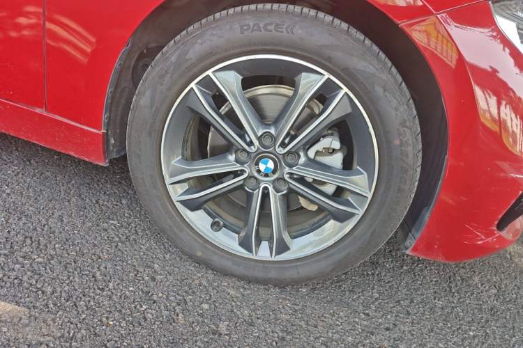 Used BMW 1 Series 2018 118i Sport Edition Right Front Wheel Hub