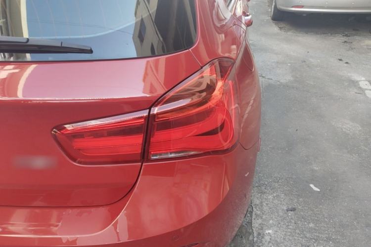Used BMW 1 Series 2018 118i Sport Design Package Right Rear Taillight