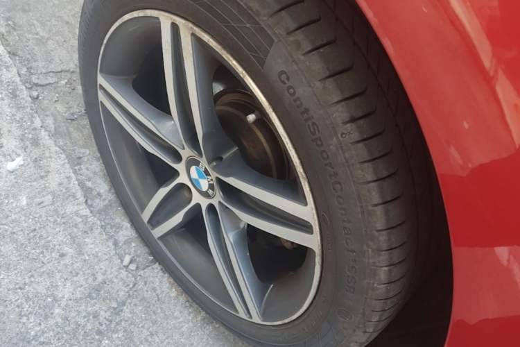 Used BMW 1 Series 2018 118i Sport Design Package Right Rear Wheel Hub
