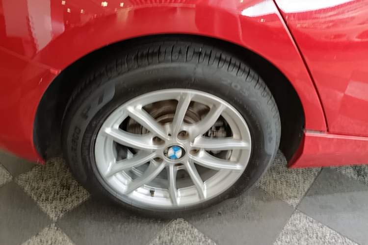 Used BMW 1 Series 2018 118i Leading Model Right Rear Wheel Hub