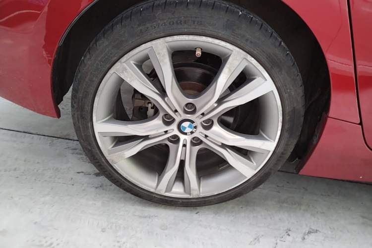 Used BMW 1 Series 2018 120i Design Package Model Right Rear Wheel Hub