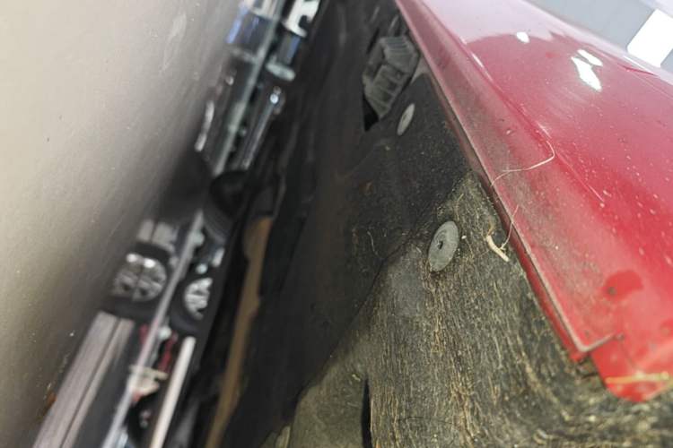 Used BMW 1 Series 2018 118i Sport Design Package Right Side Sill