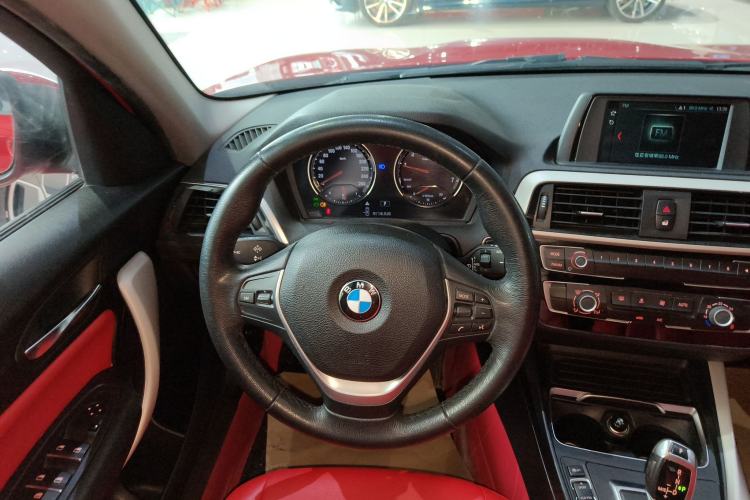 Used BMW 1 Series 2018 118i Leading Model Steering Wheel