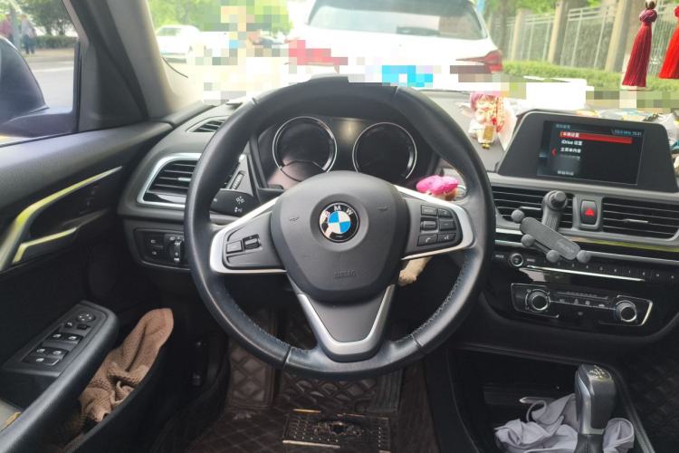 Used BMW 1 Series 2018 118i Sport Edition Steering Wheel