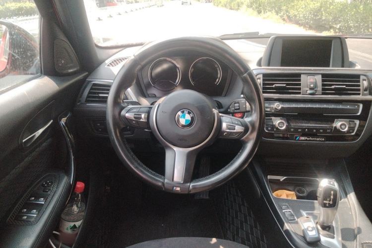 Used BMW 1 Series 2018 120i M Sport Package Steering Wheel