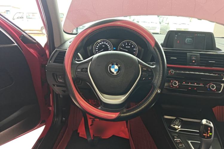 Used BMW 1 Series 2018 118i Sport Design Package Steering Wheel