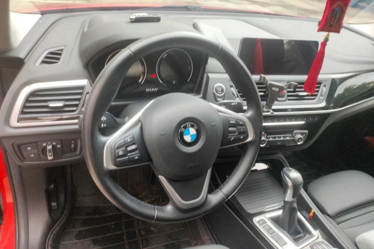 Used BMW 1 Series 2018 118i Design Package Edition Steering Wheel