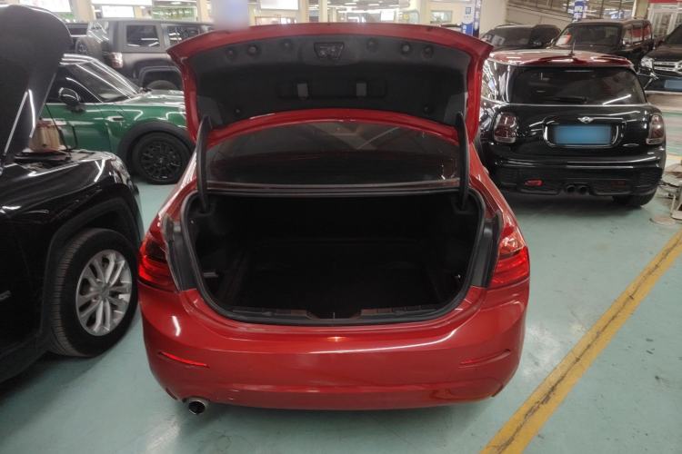 Used BMW 1 Series 2018 Revised 118i Fashion Edition Trunk