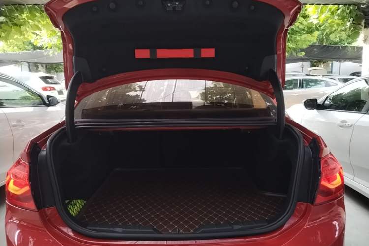 Used BMW 1 Series 2018 120i Design Package Model Trunk