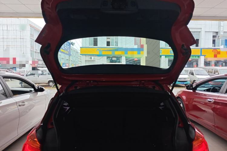 Used BMW 1 Series 2018 118i Sport Design Package Trunk