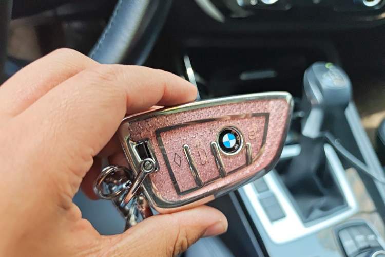Used BMW 1 Series 2018 118i Sport Edition Vehicle Key