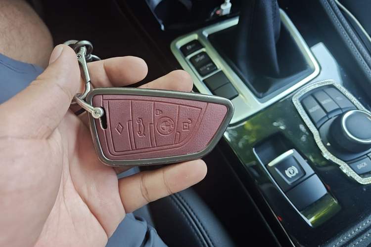 Used BMW 1 Series 2018 118i Sport Edition Vehicle Key