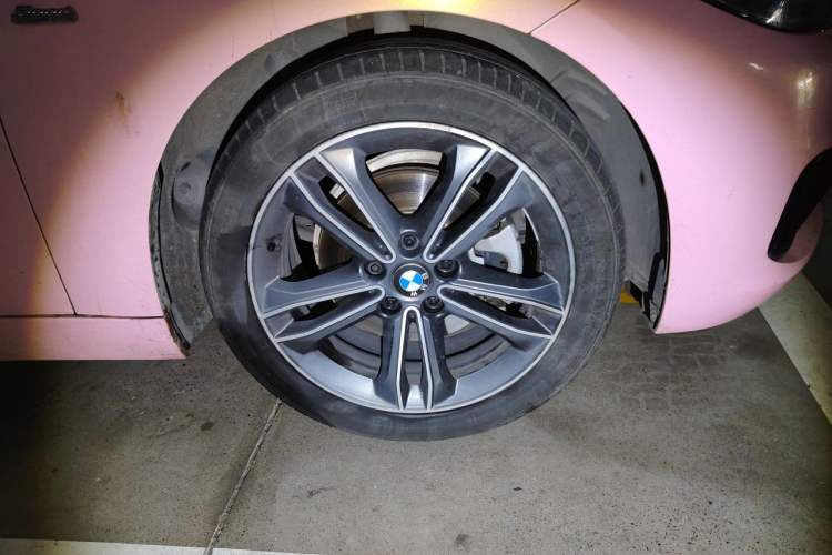Used BMW 1 Series 2018 118i Sport Edition Right Front Wheel Hub