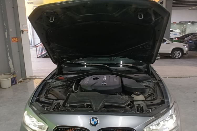 Used BMW 1 Series 2018 118i Sport Design Package Engine Bay