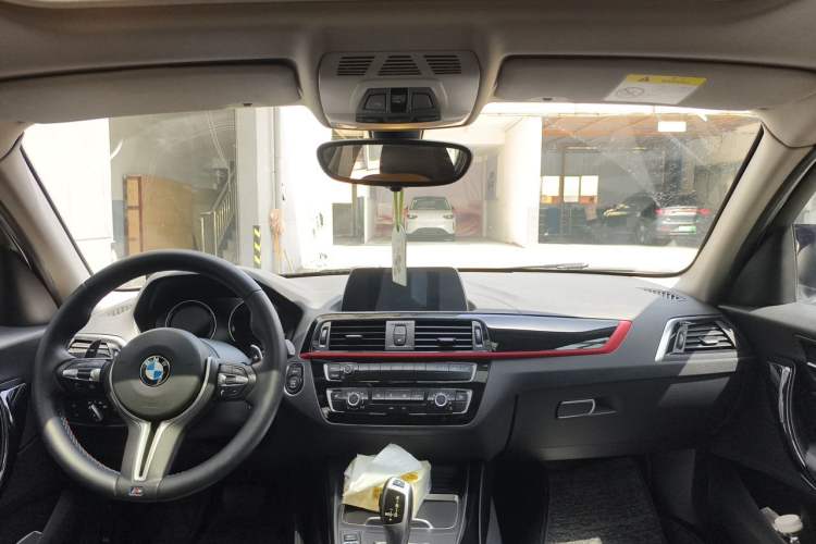 Used BMW 1 Series 2018 118i Sport Design Package Headliner