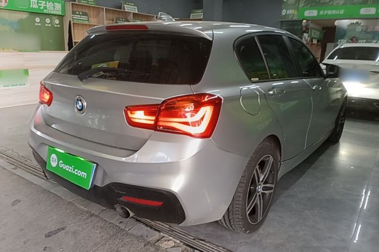 Used BMW 1 Series 2018 118i Sport Design Package Rear Right 45 Deg