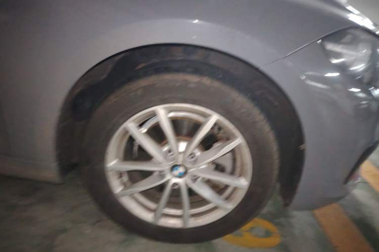 Used BMW 1 Series 2018 118i Fashion Model Right Front Wheel Hub