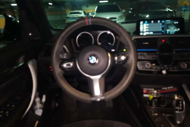 Used BMW 1 Series 2018 120i M Sport Package Steering Wheel