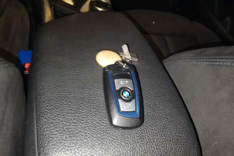 Used BMW 1 Series 2018 120i M Sport Package Vehicle Key