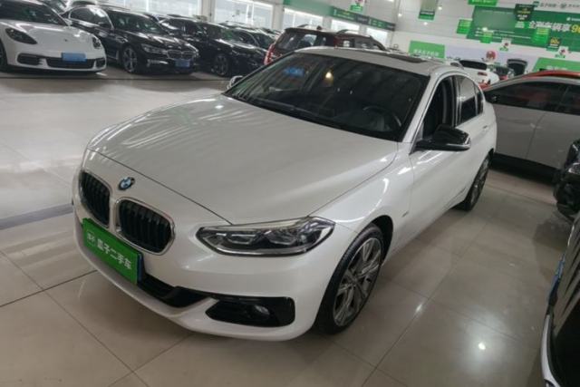 Used BMW 1 Series 2018 120i Design Package Model