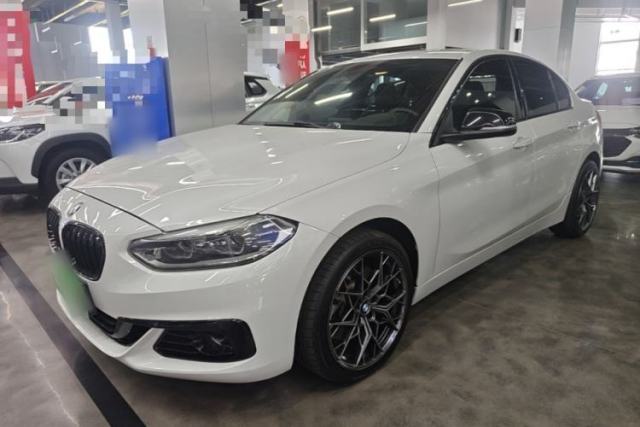 Ojetý BMW 1 Series 2018 120i Design Package Model