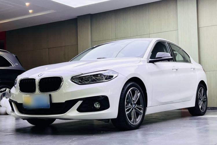 BMW 1 Series 2018 118i Sport Edition usado Guazi used car, China used car export, Used car for sale, Used  cars, Cheapest cars for sale