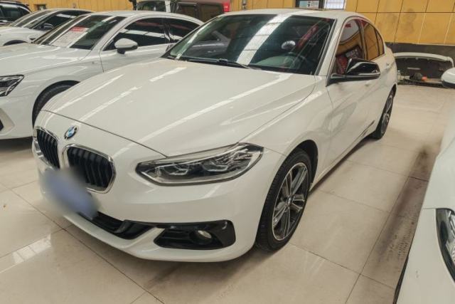 Ojetý BMW 1 Series 2018 118i Sport Edition