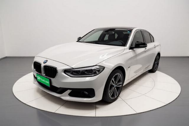 Ojetý BMW 1 Series 2018 118i Sport Edition