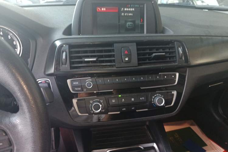 Used BMW 1 Series 2018 118i Leading Model Audio And AC Panel