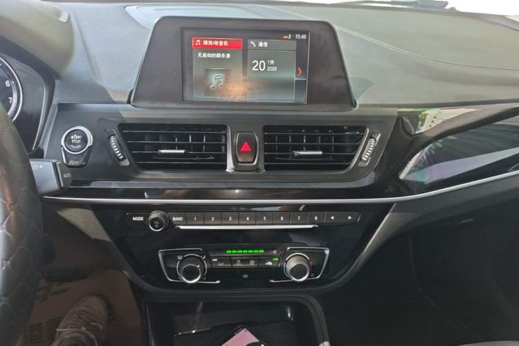 Used BMW 1 Series 2018 118i Sport Edition Audio And AC Panel