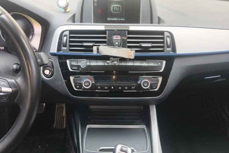 Used BMW 1 Series 2018 120i M Sport Package Audio And AC Panel