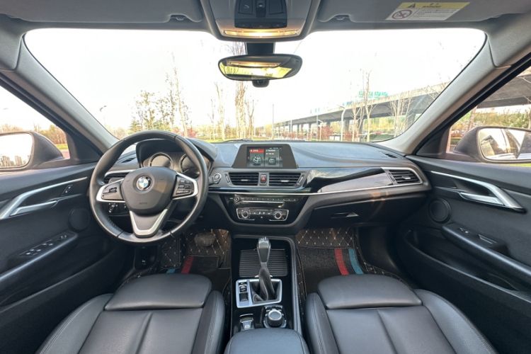 Used BMW 1 Series 2018 118i Sport Edition Audio And AC Panel