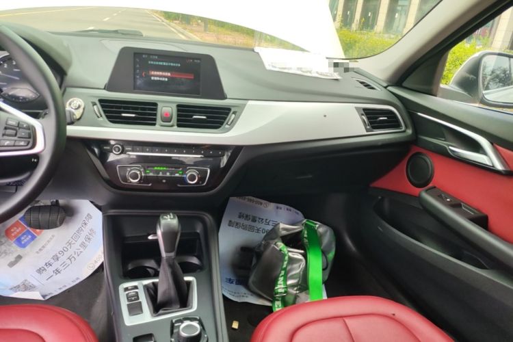 Used BMW 1 Series 2018 118i Fashion Model Audio And AC Panel