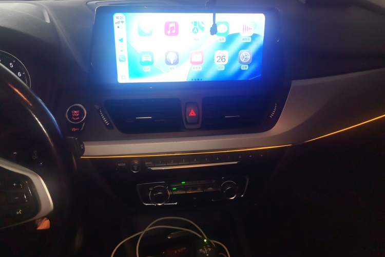 Used BMW 1 Series 2018 118i Fashion Model Audio And AC Panel