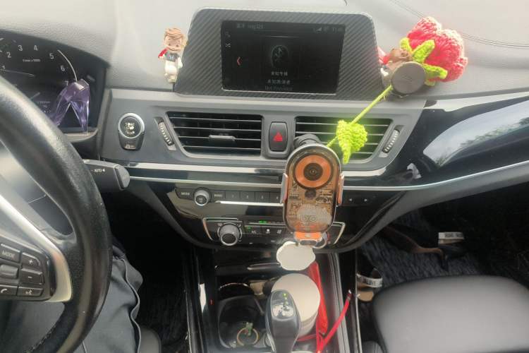 Used BMW 1 Series 2018 118i Sport Edition Audio And AC Panel